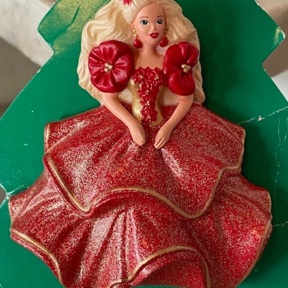 HALLMARK 1995 Barbie Christmas Princess Red Pin Brooch Original Card - Picture 4 of 13